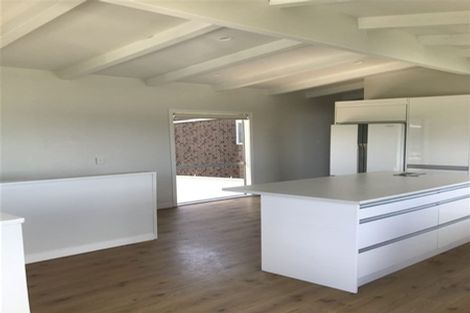 Photo of property in 21 Craig Road, Maraetai, Auckland, 2018