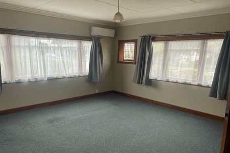 Photo of property in 22 Rangitira Avenue, Palmerston North, 4414