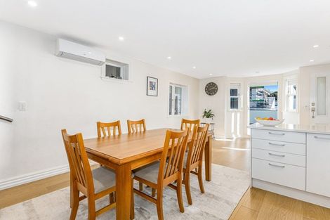 Photo of property in 27 Princess Terrace, Newtown, Wellington, 6021