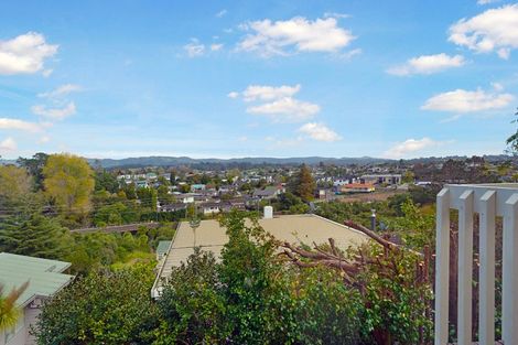 Photo of property in 2/31 Rangeview Road, Sunnyvale, Auckland, 0612