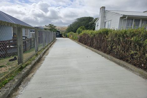 Photo of property in 7a Suffolk Place, Cannons Creek, Porirua, 5024