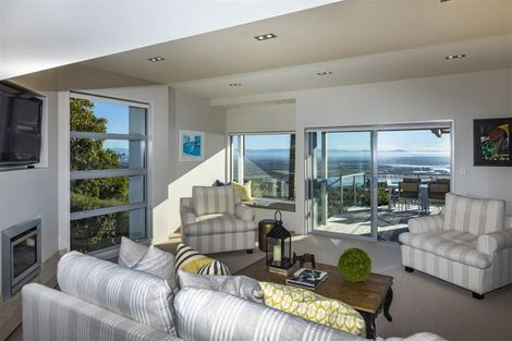 Photo of property in 135 Major Hornbrook Road, Mount Pleasant, Christchurch, 8081