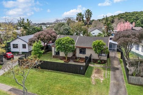 Photo of property in 5 Leven Lane, Totara Heights, Auckland, 2105