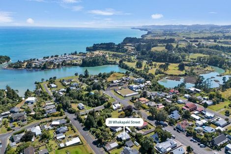 Photo of property in 20 Whakapaki Street, Urenui, 4375