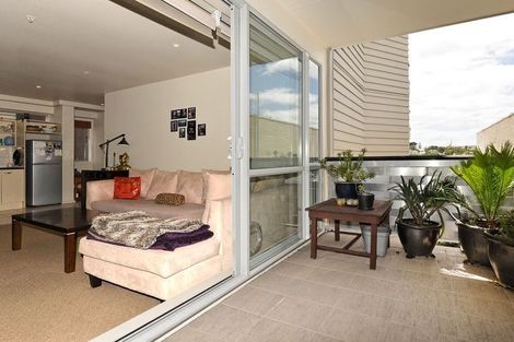 Photo of property in 2e/44 Aitken Terrace, Kingsland, Auckland, 1021