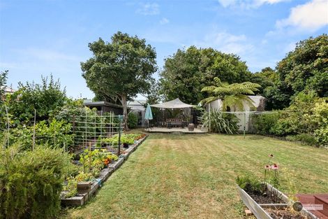 Photo of property in 8 Britannia Street, Petone, Lower Hutt, 5012