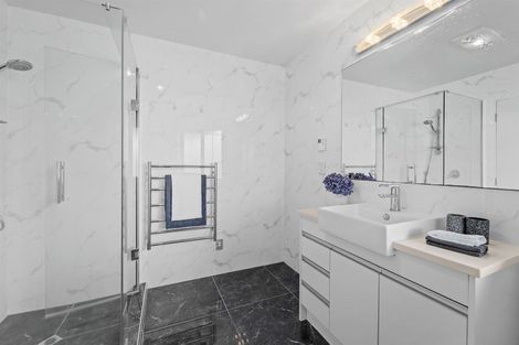 Photo of property in 25 Ballyboe Place, Pinehill, Auckland, 0632