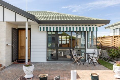 Photo of property in 1/2 Spriggs Crescent, Greenmeadows, Napier, 4112