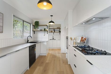 Photo of property in 5 Gallony Avenue, Massey, Auckland, 0614