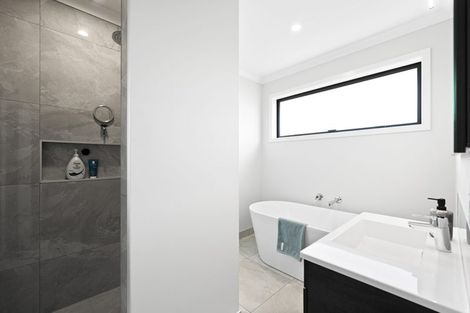 Photo of property in 21 Delta Way, Te Kowhai, Hamilton, 3288