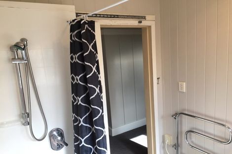 Photo of property in 4 Field Terrace, Upper Riccarton, Christchurch, 8041