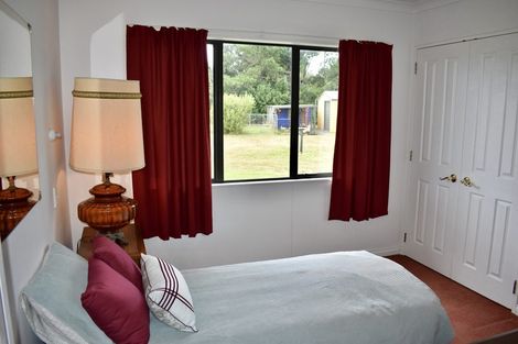 Photo of property in 12 Te Horo Beach Road, Te Horo, Otaki, 5581