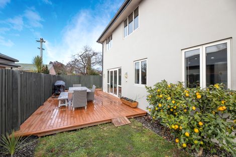 Photo of property in 692a Avonside Drive, Avonside, Christchurch, 8061
