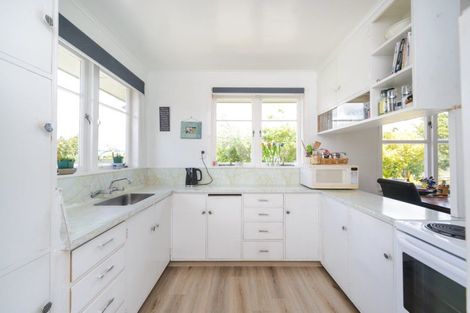 Photo of property in 55 Botanical Road, Takaro, Palmerston North, 4412