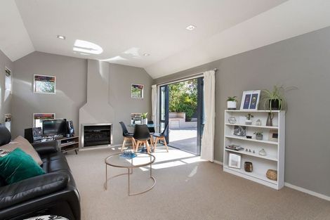 Photo of property in 4 Wilkinsons Road, Harewood, Christchurch, 8051