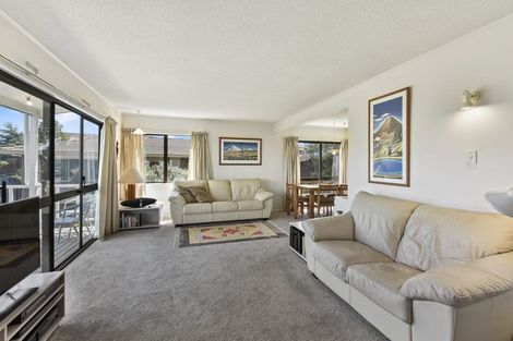 Photo of property in 2 Paulownia Place, Totara Heights, Auckland, 2105