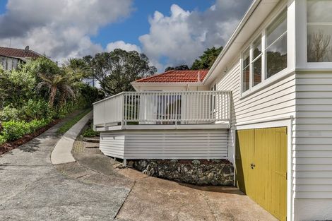 Photo of property in 257 Titirangi Road, Titirangi, Auckland, 0604