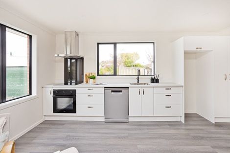 Photo of property in 35 Holloway Street, Waikiwi, Invercargill, 9810