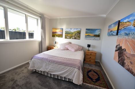 Photo of property in 37 Oak Ridge Drive, Te Awamutu, 3800