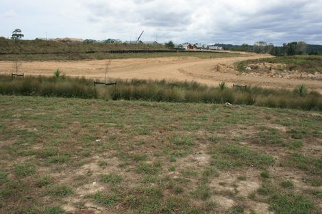 Photo of property in 42 Jane Maree Road, Kumeu, 0810