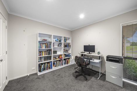 Photo of property in 110 Butcher Road, Pukekohe, 2120