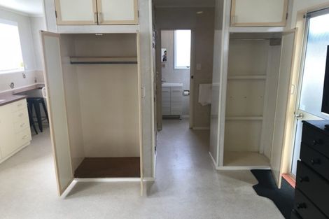 Photo of property in 3 Shepherds Road, Papakura, 2110