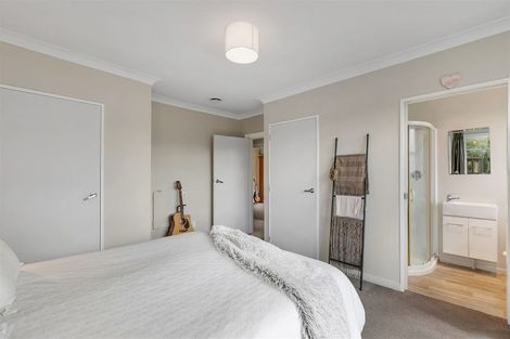 Photo of property in 308 Main Road, Tawa, Wellington, 5028