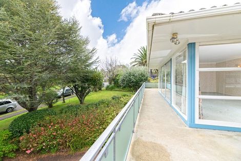 Photo of property in 4 Kerrymaria Place, Hillcrest, Auckland, 0627