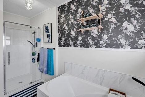 Photo of property in 23 Clifton Drive, Waitara, 4320