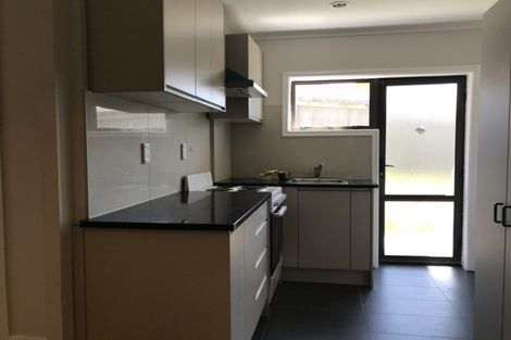 Photo of property in 26 Widmore Drive, Massey, Auckland, 0614