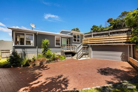 Photo of property in 17 Park Road, Belmont, Lower Hutt, 5010