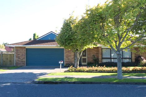 Photo of property in 19 Millhouse Drive, Northpark, Auckland, 2013