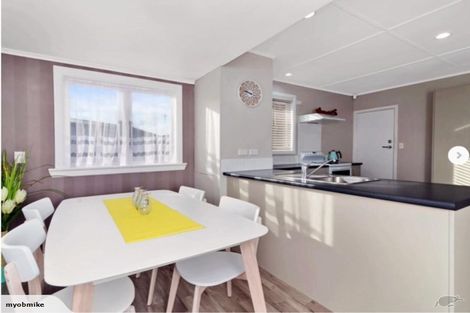 Photo of property in 5 Wingrove Road, Owhata, Rotorua, 3010