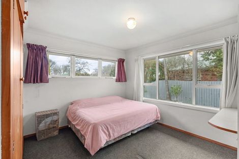 Photo of property in 33 Acacia Avenue, Upper Riccarton, Christchurch, 8041