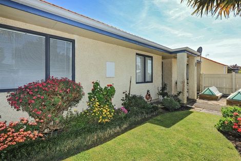 Photo of property in 2/1004 Waipuna Street, Mahora, Hastings, 4120