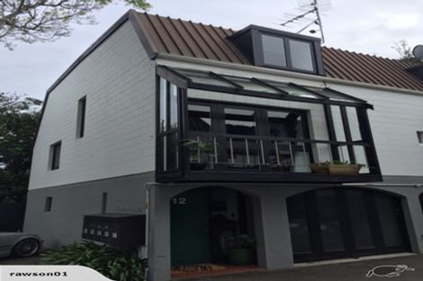 Photo of property in 12/10 Pitarua Street, Thorndon, Wellington, 6011