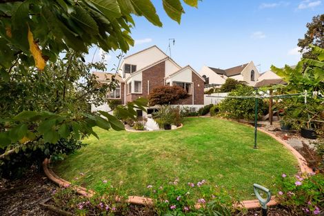 Photo of property in 21 Western Heights Drive, Western Heights, Hamilton, 3200