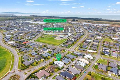 Photo of property in 127 Pegasus Boulevard, Pegasus, 7612