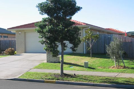 Photo of property in 34 Robin Brooke Drive, Flat Bush, Auckland, 2019