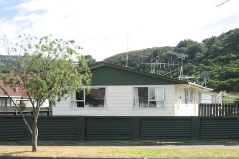 Photo of property in 69a Gemstone Drive, Birchville, Upper Hutt, 5018