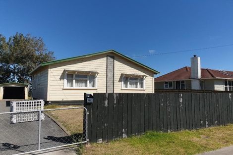 Photo of property in 66 Matipo Street, Castlecliff, Whanganui, 4501