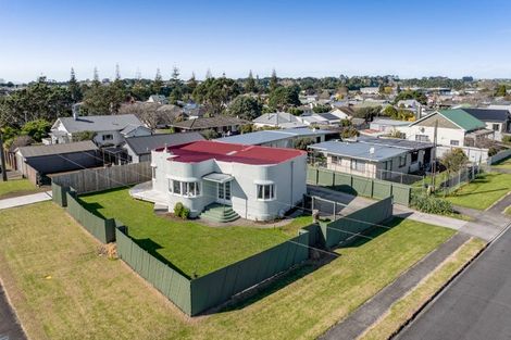 Photo of property in 11 Mcnaughton Street, Waitara, 4320