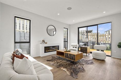 Photo of property in 3 Tawapou Close, Massey, Auckland, 0614