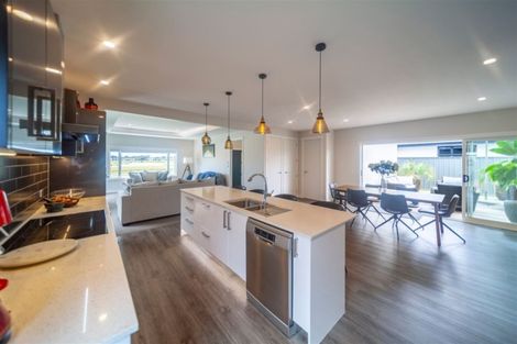 Photo of property in 18 Hurunui Drive, Te Awa, Napier, 4110