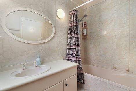 Photo of property in 42 Oxford Road, Lake Rotoma, Rotorua, 3074