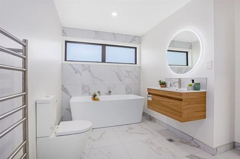 Photo of property in 176b Navigation Drive, Whitby, Porirua, 5024