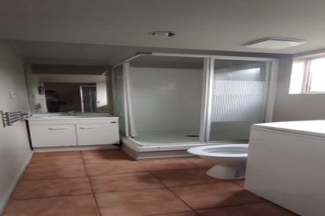 Photo of property in 1/41 Challen Close, Conifer Grove, Takanini, 2112