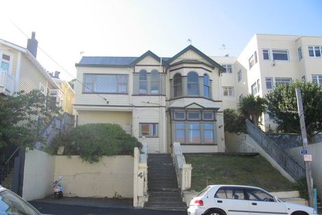 Photo of property in 4 Hawker Street, Mount Victoria, Wellington, 6011