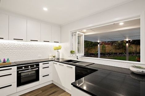 Photo of property in 7 Karamu Street, Te Atatu Peninsula, Auckland, 0610