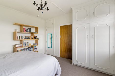 Photo of property in 98 Avenue Road, West End, Timaru, 7910